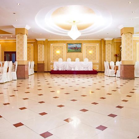Ak Samal Hotel Karagandy Екстериор снимка