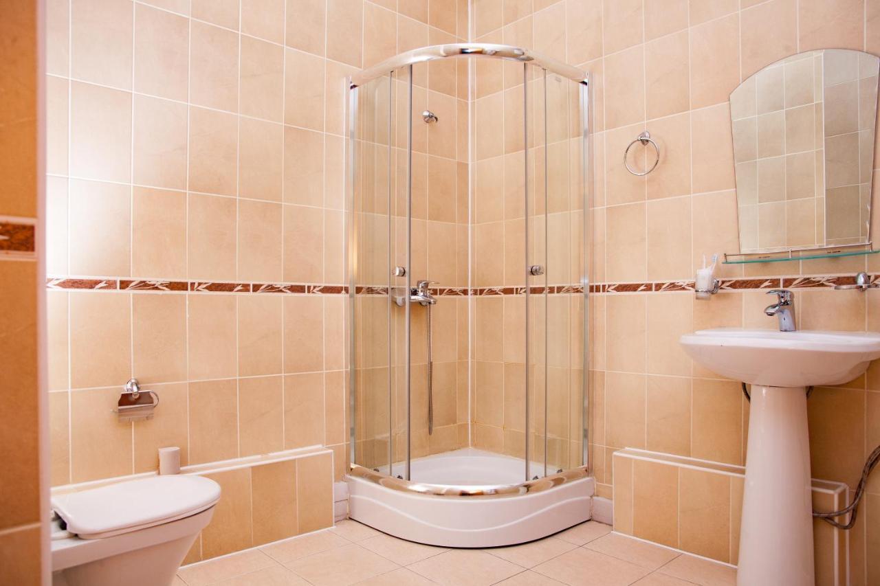 Ak Samal Hotel Karagandy Екстериор снимка